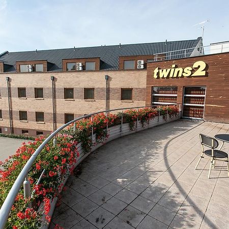 Hotel Twins II Varsóvia Exterior foto